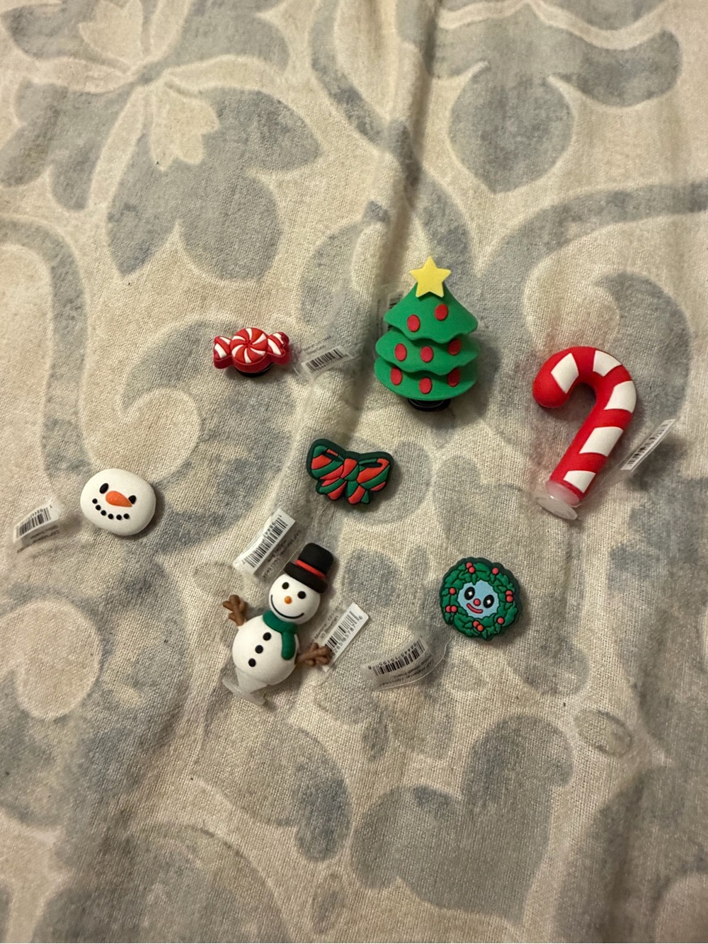 Jibbitz Christmas Holiday Mix — Red, Green, White